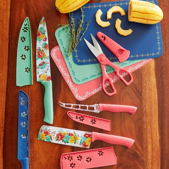 New Pioneer Woman Fancy Flourish Cultery Set - Picture 7 of 7